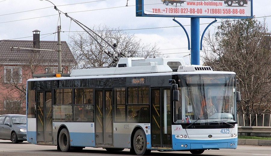 Троллейбус-03