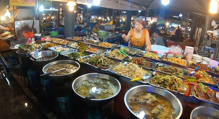 Ночной-рынок-на-Теппразите-01