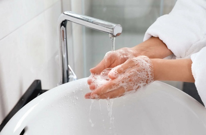 Правильное-мытьё-рук-пять-советов-01