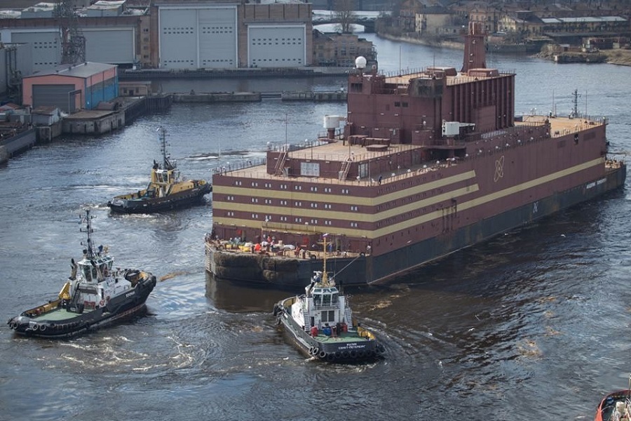 ПАТЭС-уже-на-плаву-01